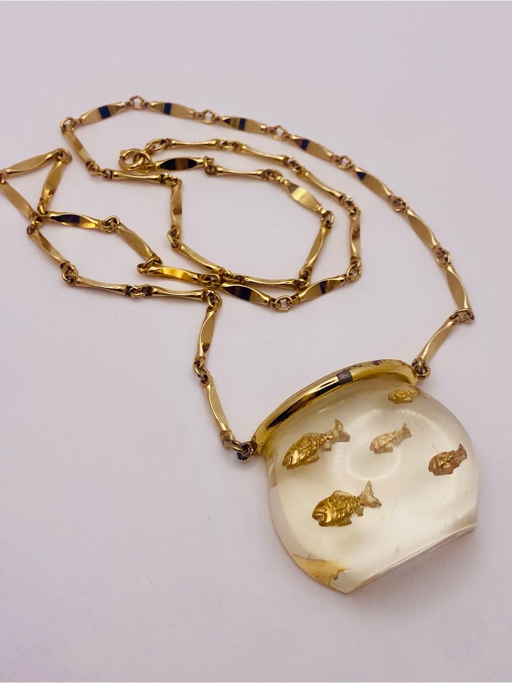 Vintage Castlecliff Goldfish Bowl Lucite Necklace Collectible - Picture 4 of 8